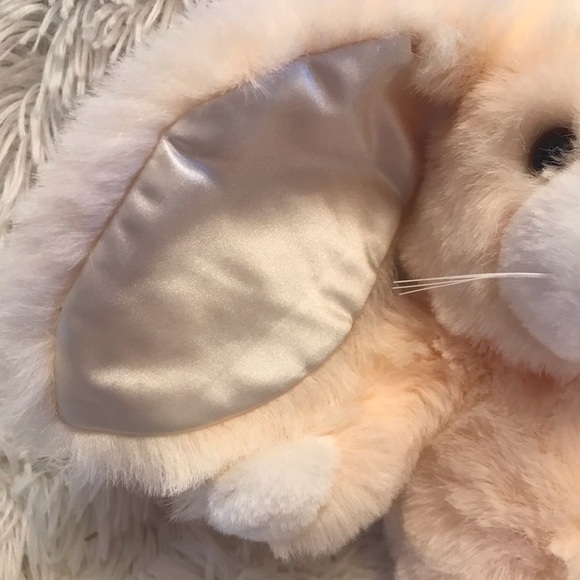 Vintage Dakin Bunny rabbit plush stuffed animal big eared bunny peach satin ears - Picture 2 of 5